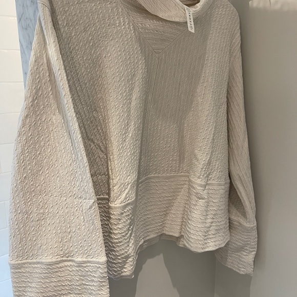 Lululemon oversize top, comfy - size medium large - Picture 4 of 4